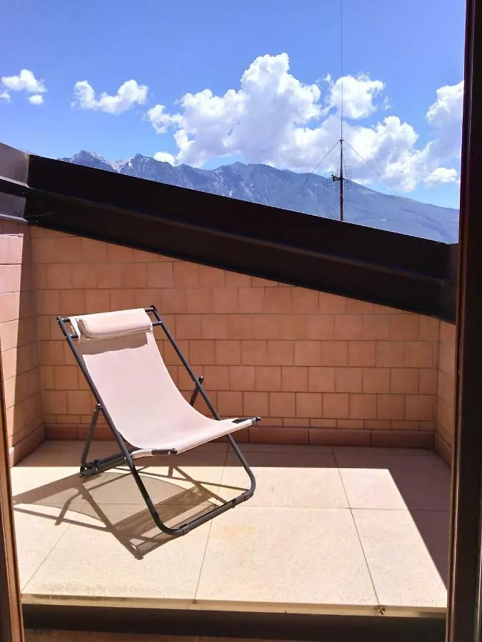 Apartment Ferienwohnung Ulivi Sul Garda Garden By Gardadomusmea Tremosine Italien