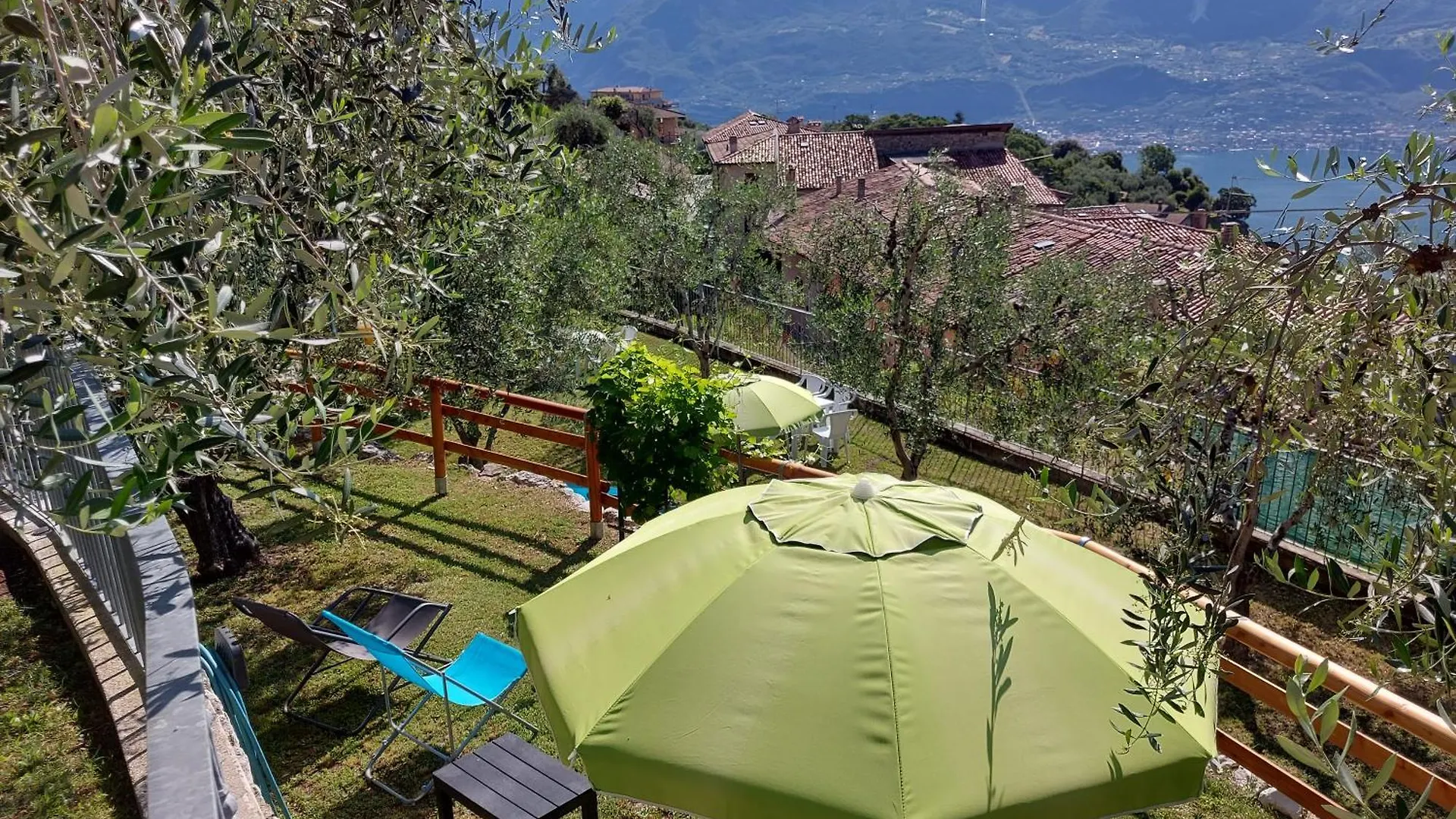 Apartamento Ulivi sul Garda Garden by Gardadomusmea Tremosine Italia